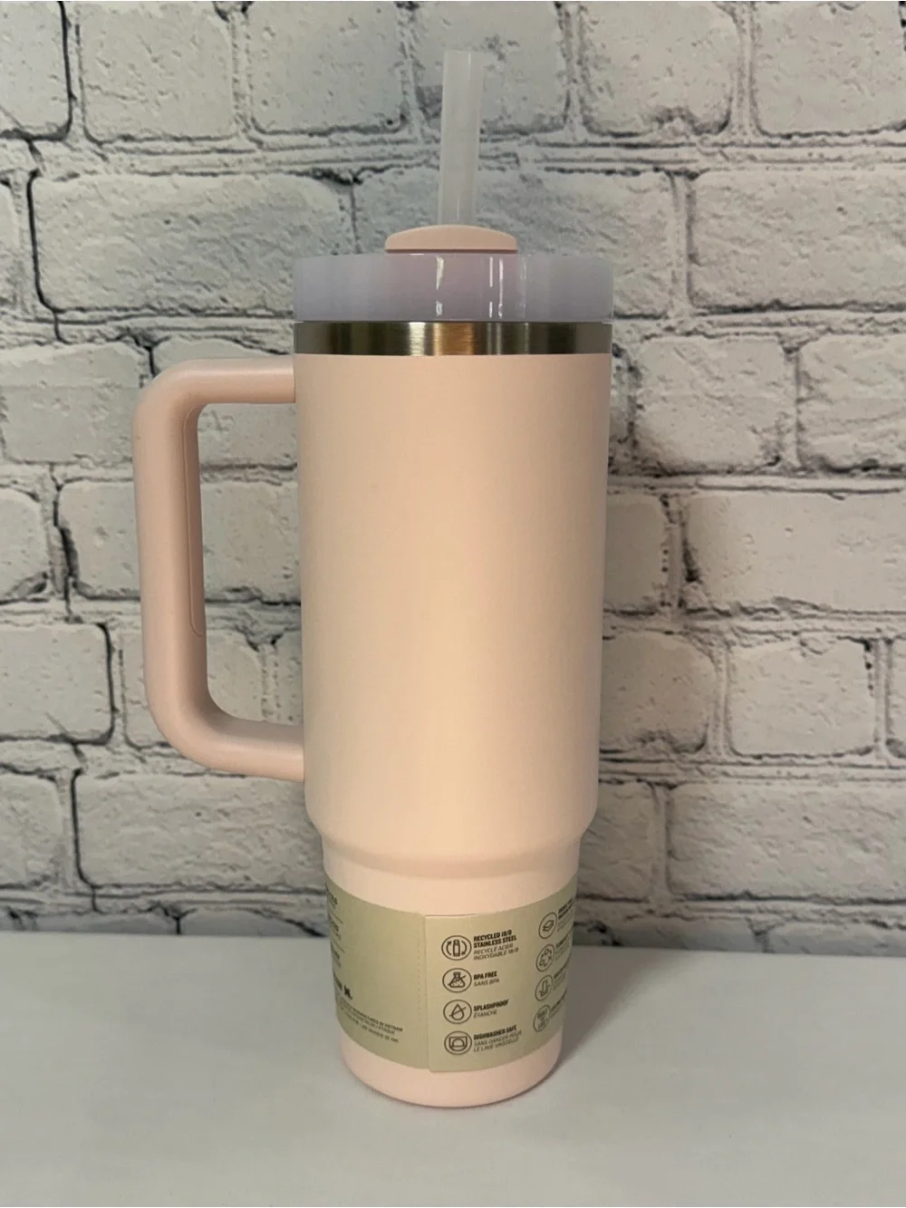Stanley Rose Quartz Insulated Quencher
H2.0 Tumbler with Handle - Picture 2 of 10